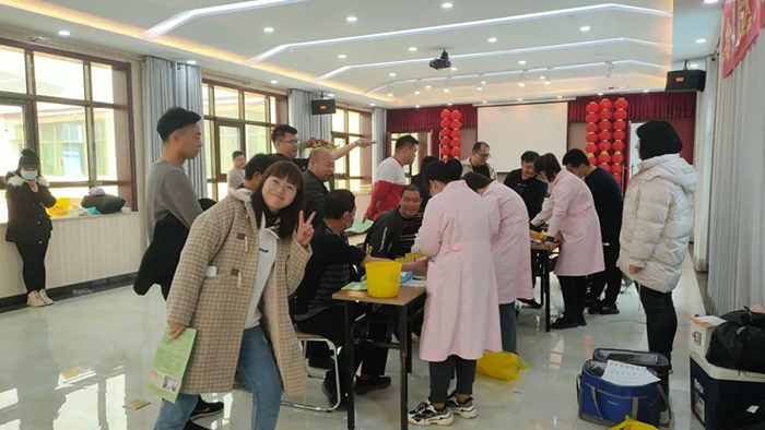 關(guān)愛(ài)女性健康，我們?cè)傩袆?dòng)